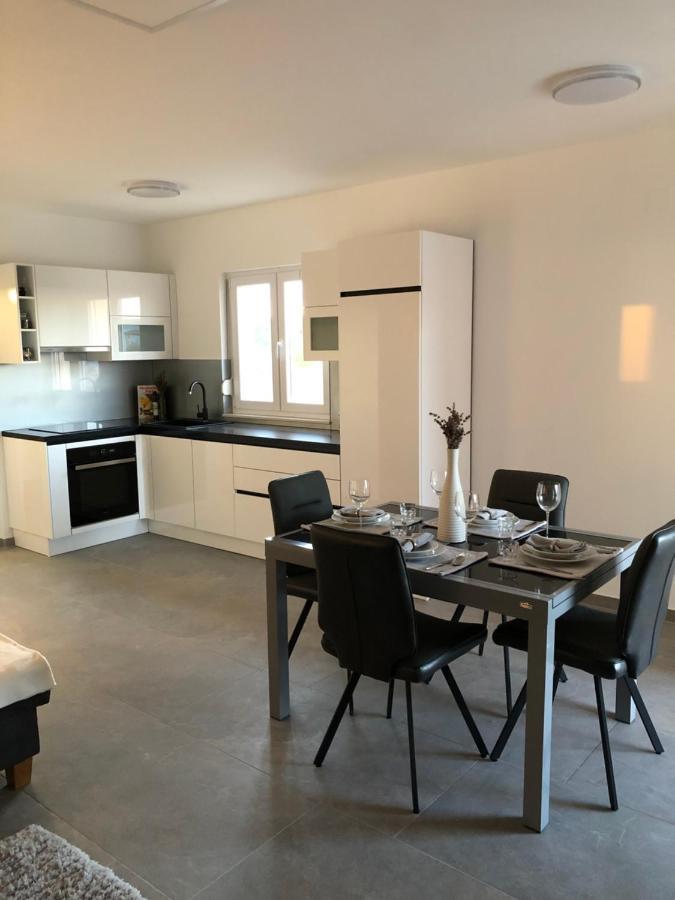 Apartments Villa Prima 프리블라카 외부 사진